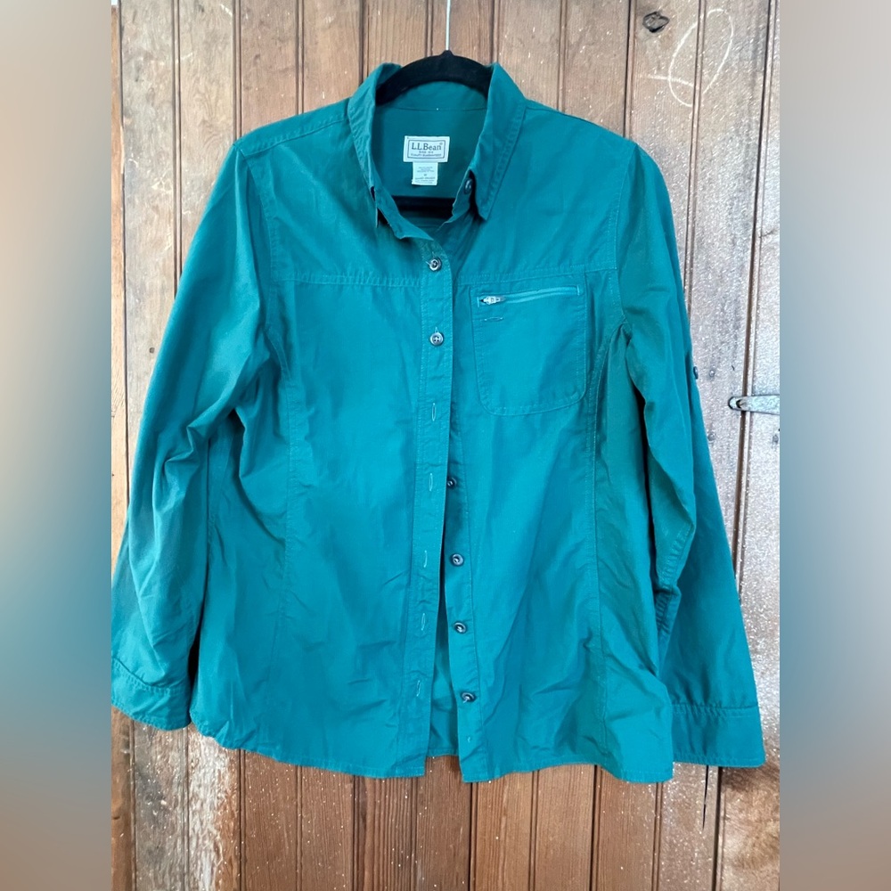 LL Bean Women’s green, button down, roll sleeve, medium